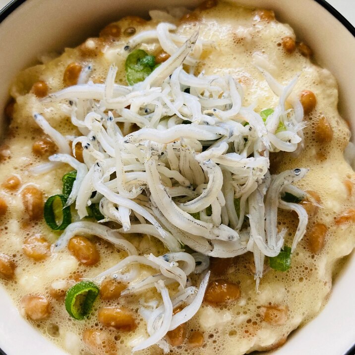 簡単ランチ♪とろろ納豆しらす丼